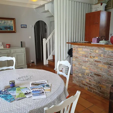 Jolie Maison Vue 6 Personnes A